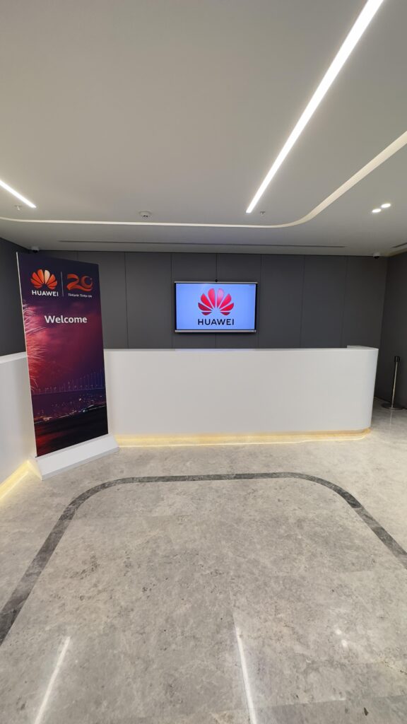 HUAWEI HQ A BLOCK 8